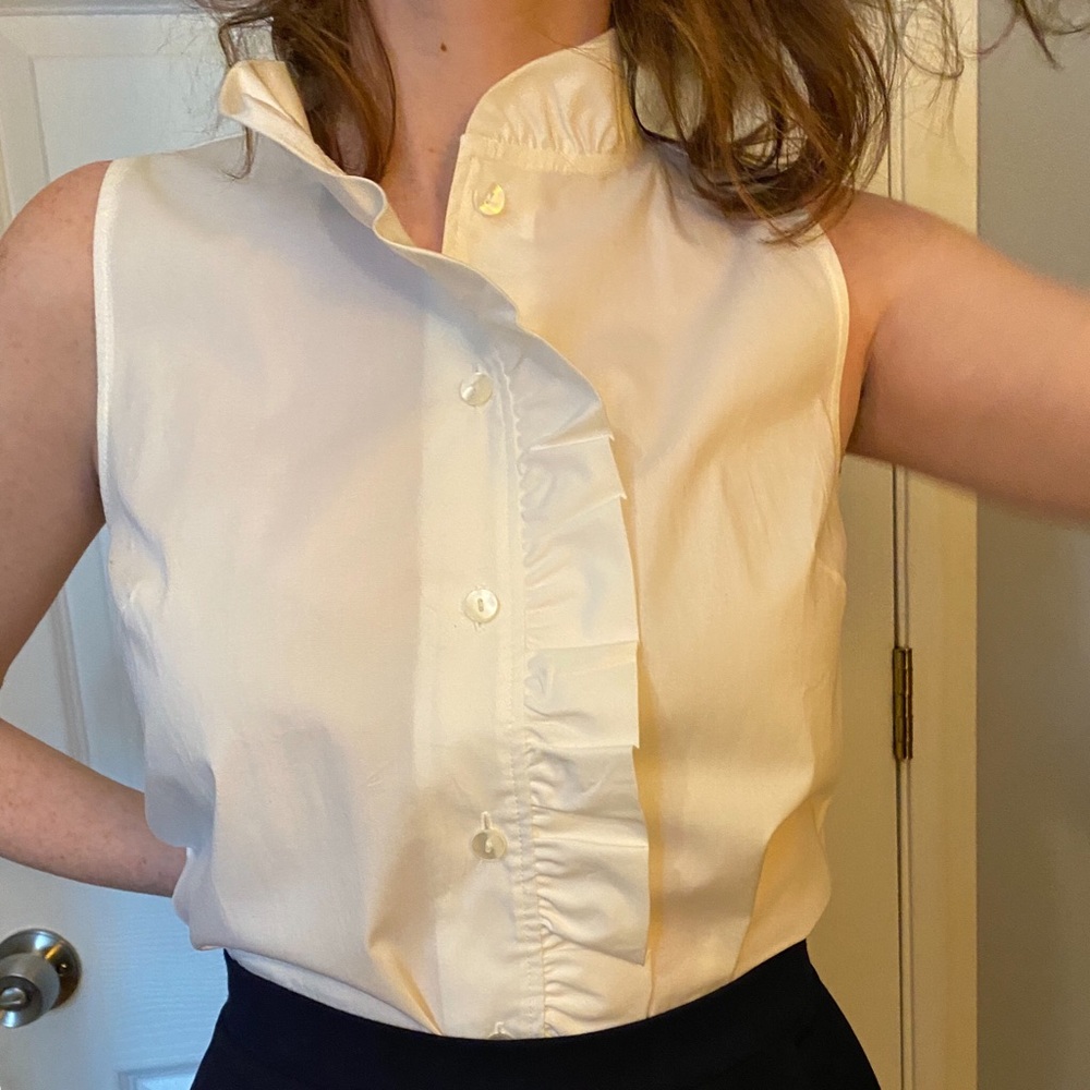 NWOT ruffle-placket button-up sleeveless blouse